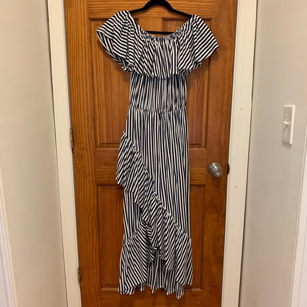 MDS Stripes Ruffle Maxi Dress - Picture 2 of 4